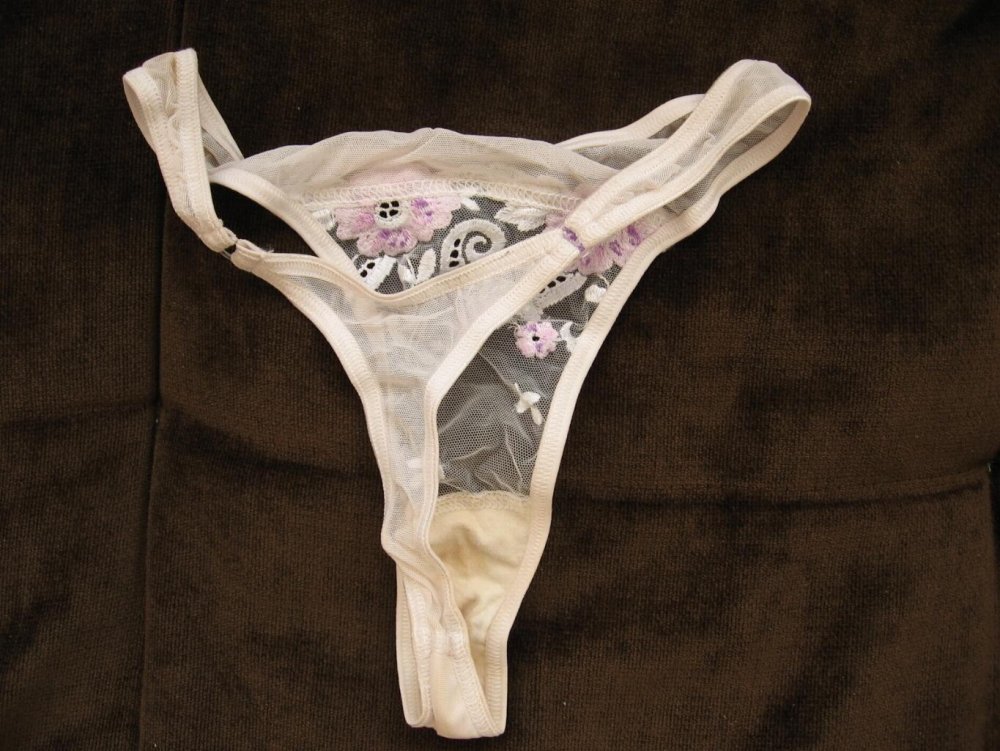 Girls in dirty panties