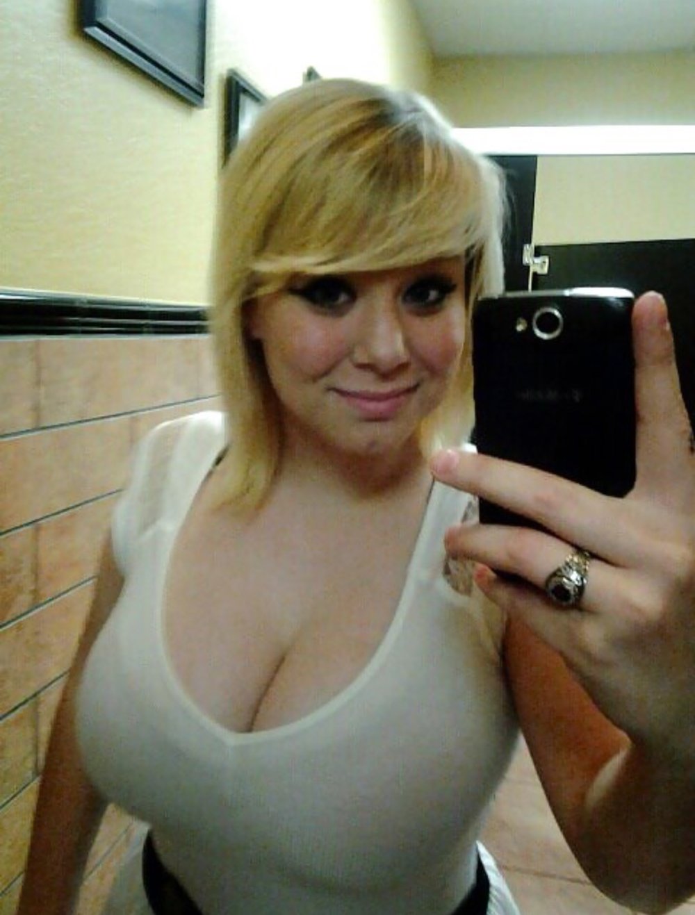 Fat tits amateur selfie