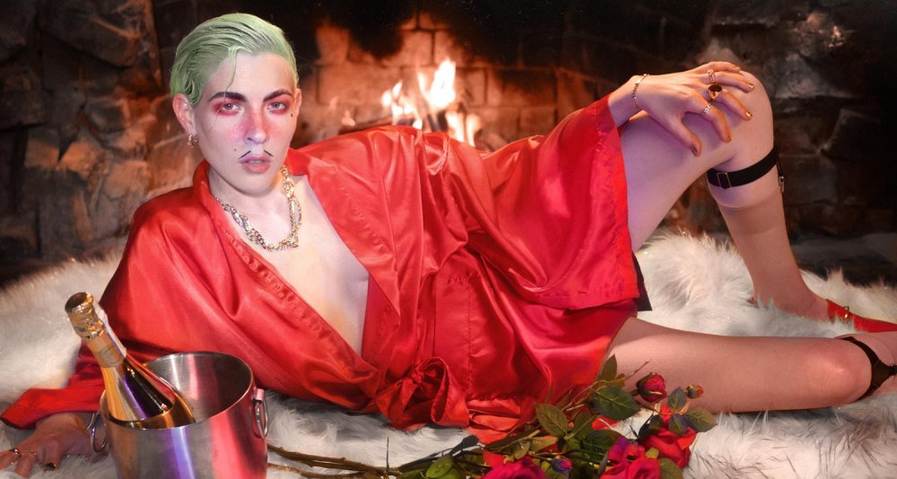 Dorian Electra Guyliner