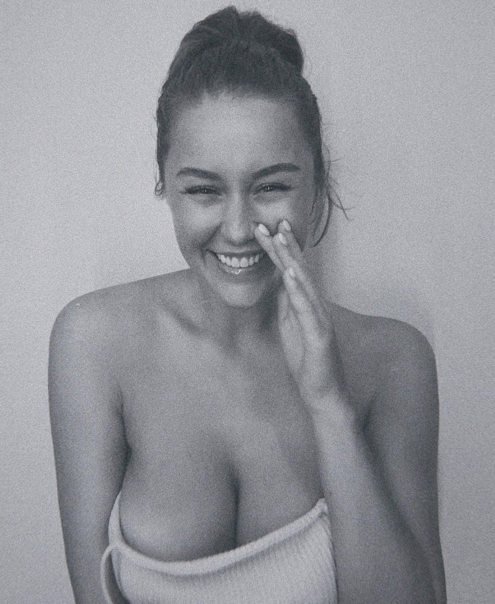 Ksenia Deryabina Ksenia Deryabina Nude