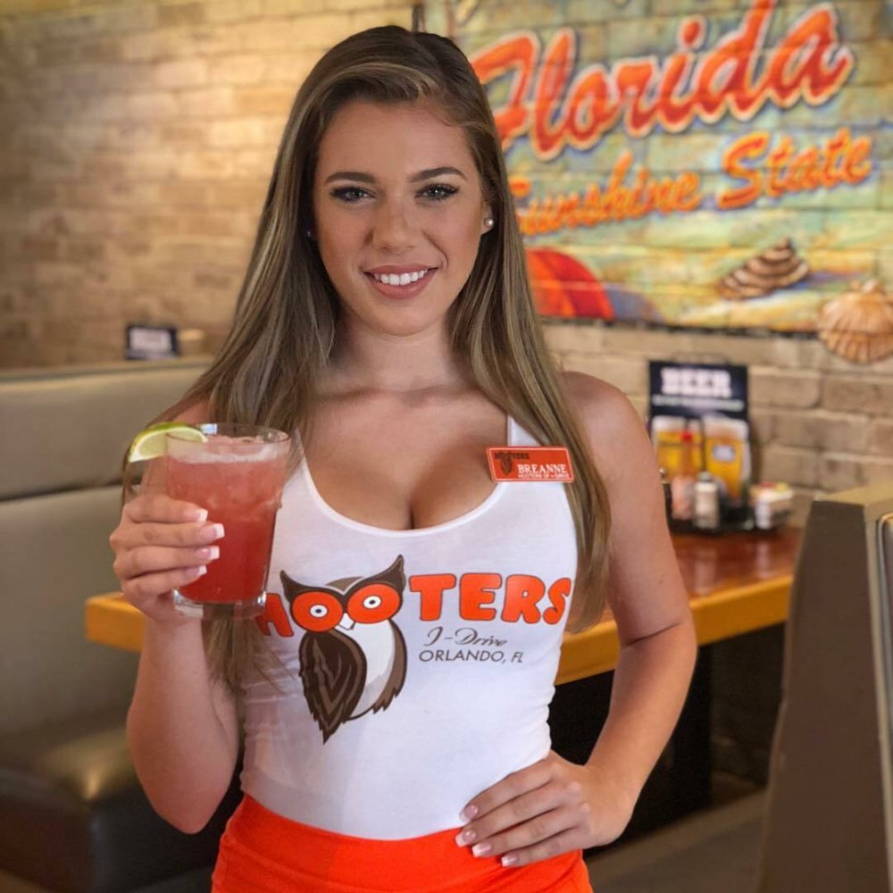 Waiters Hooters breast
