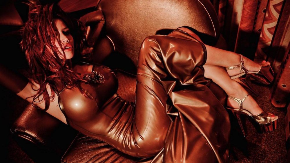 Bianca biccepe corset nude