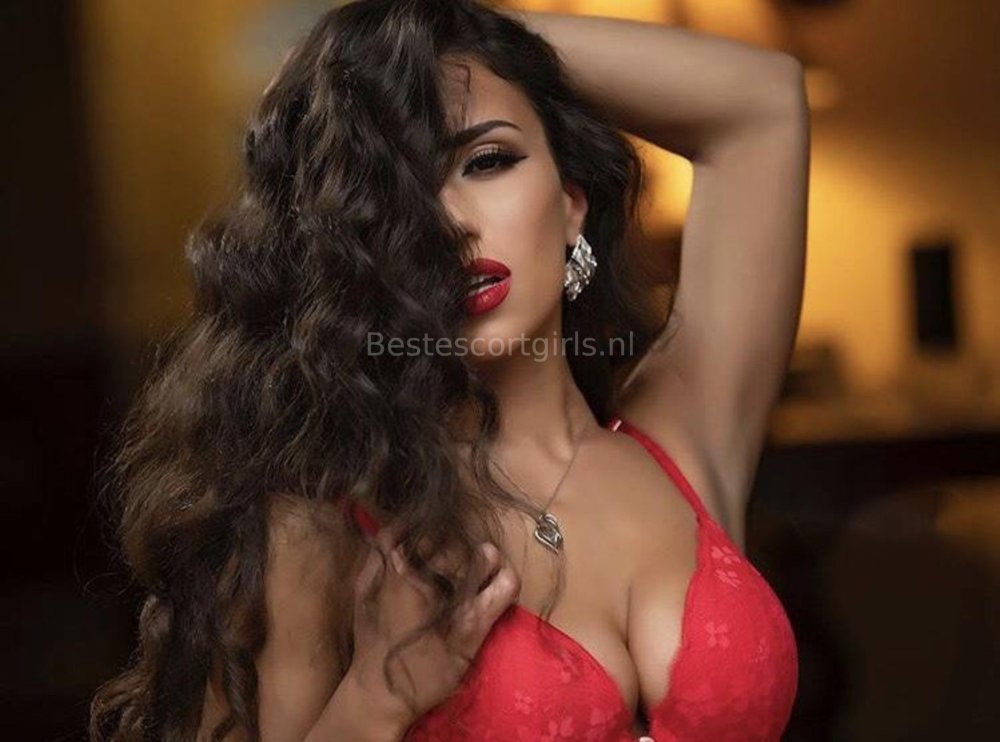 Serena Banks plums