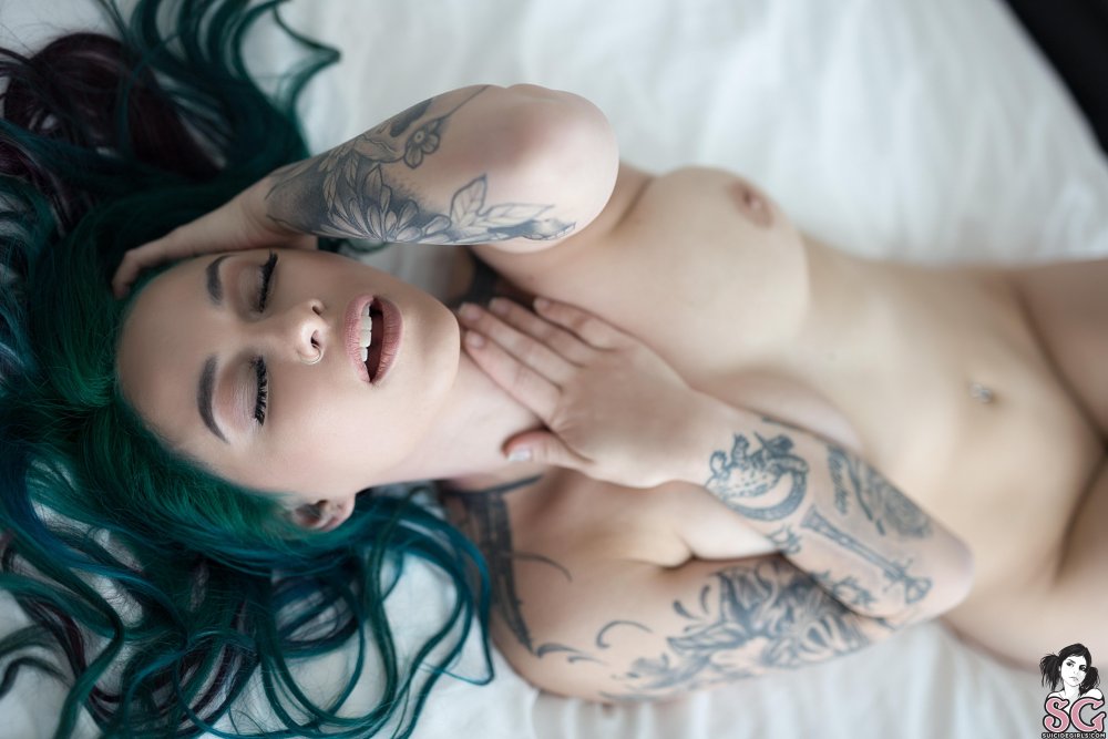 Suicide Girls Hot Sexy Vannacut - Lavender