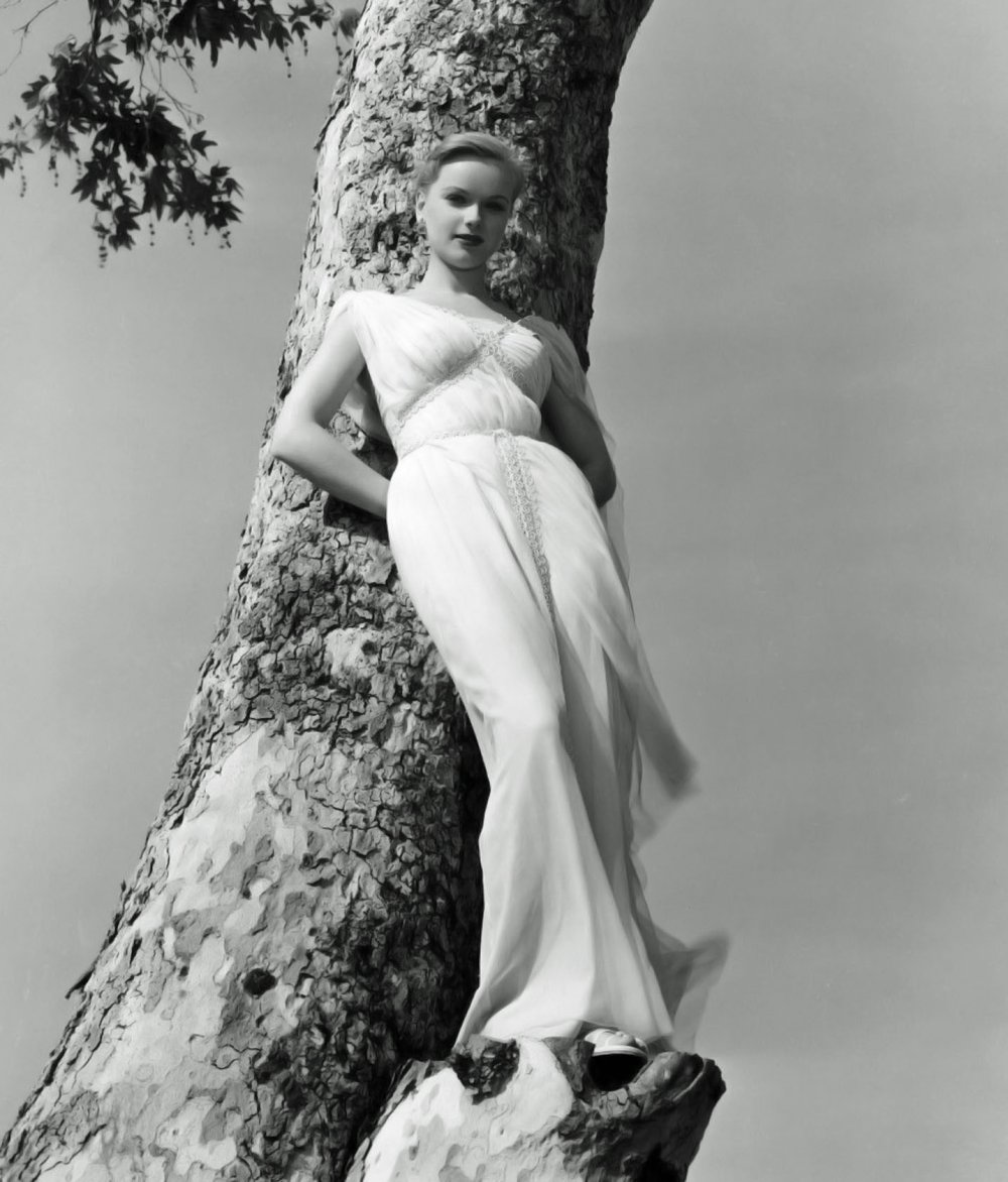 Yvonn Craig hot