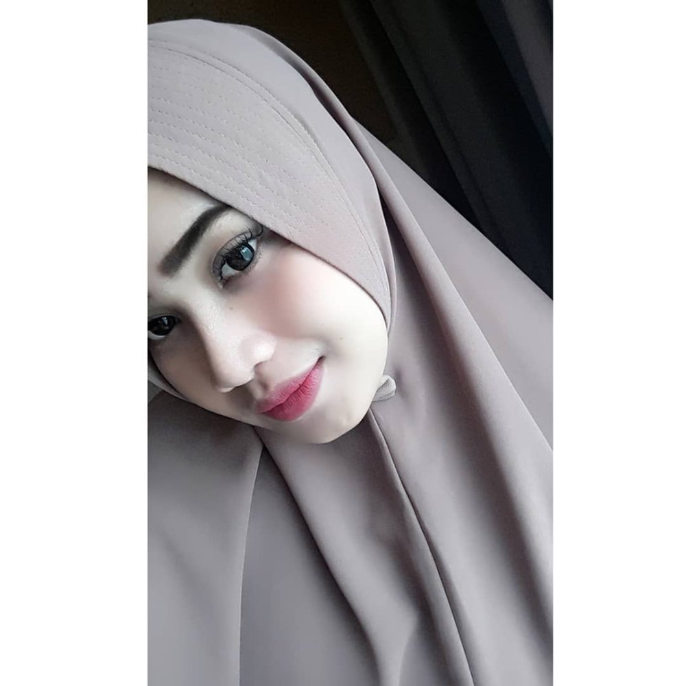 Jilbab Colmek Mendesah