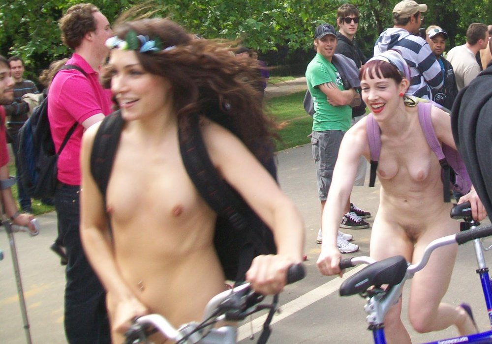 Naked bicycle racing vagina