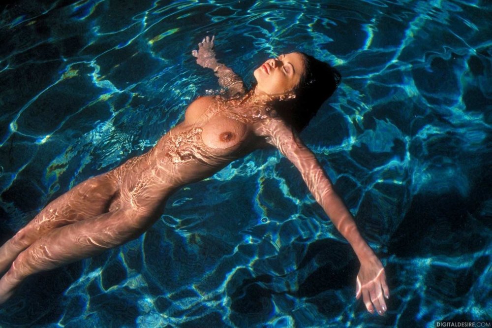 Swimming a girl in the nude basin