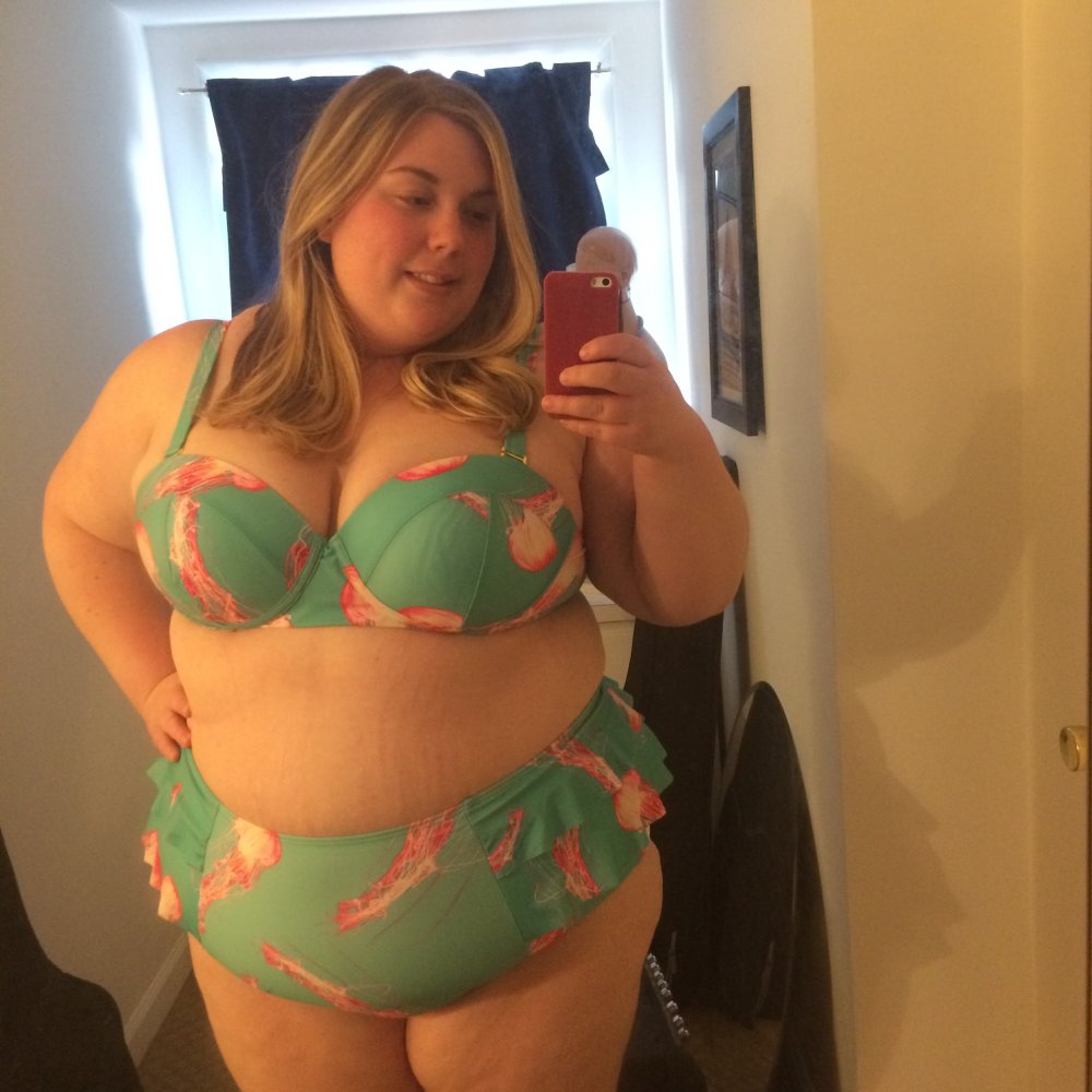Full -breasted rumi Anna BBW