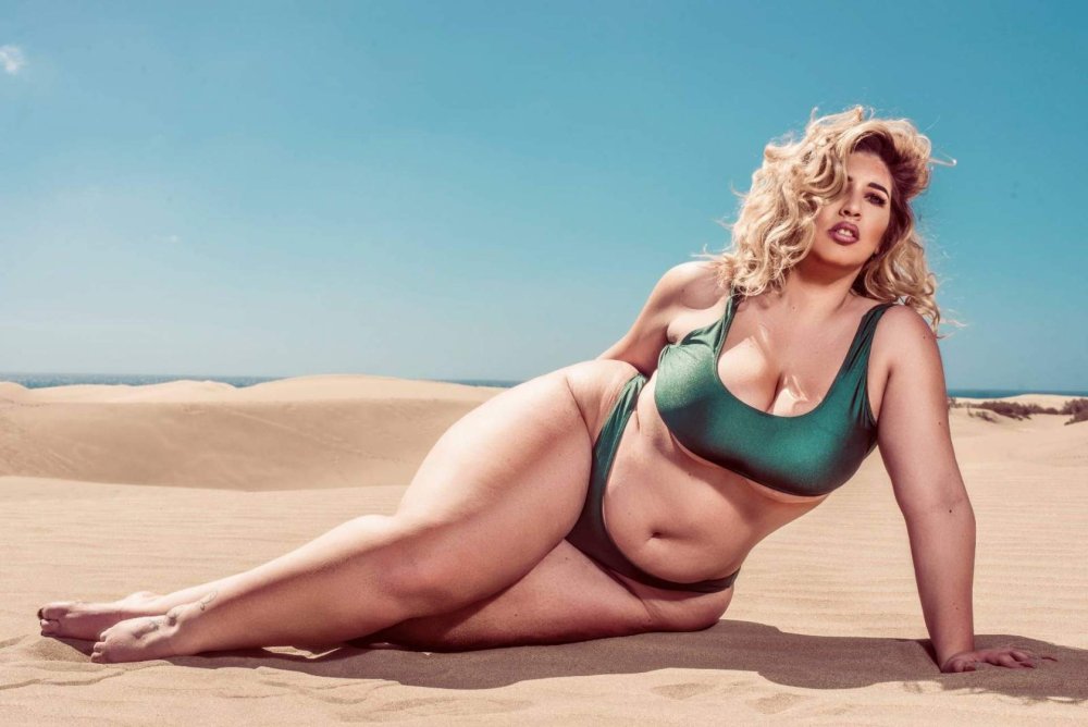 Anna Bernadin Plus Size