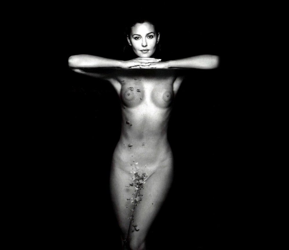 Monica Belluchi Naked 1980