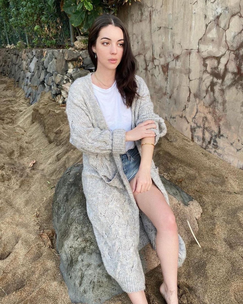 Adelaide Kane Figure