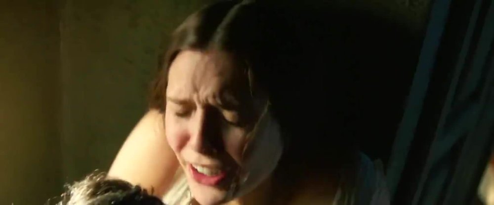 Oldboy 2013 Elizabeth Olsen Scene