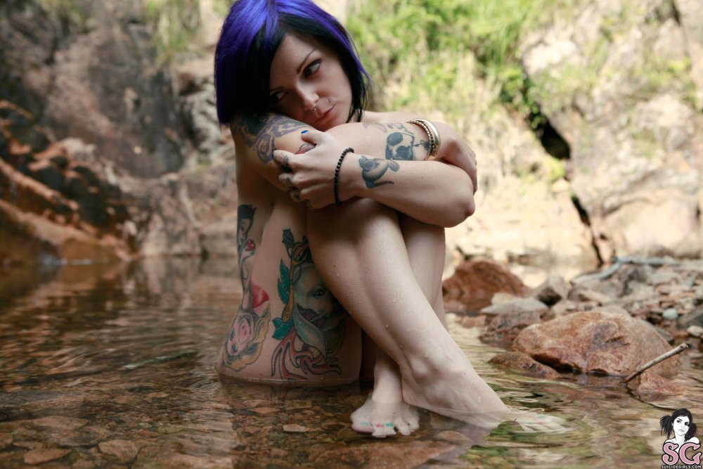 Beautiful ass girls Suicide Girls