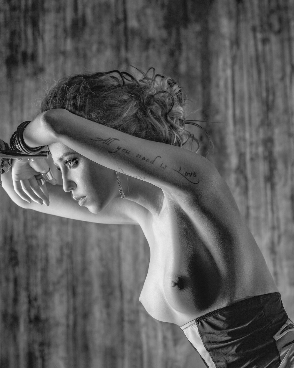 Nadia Dorofeeva naked breasts