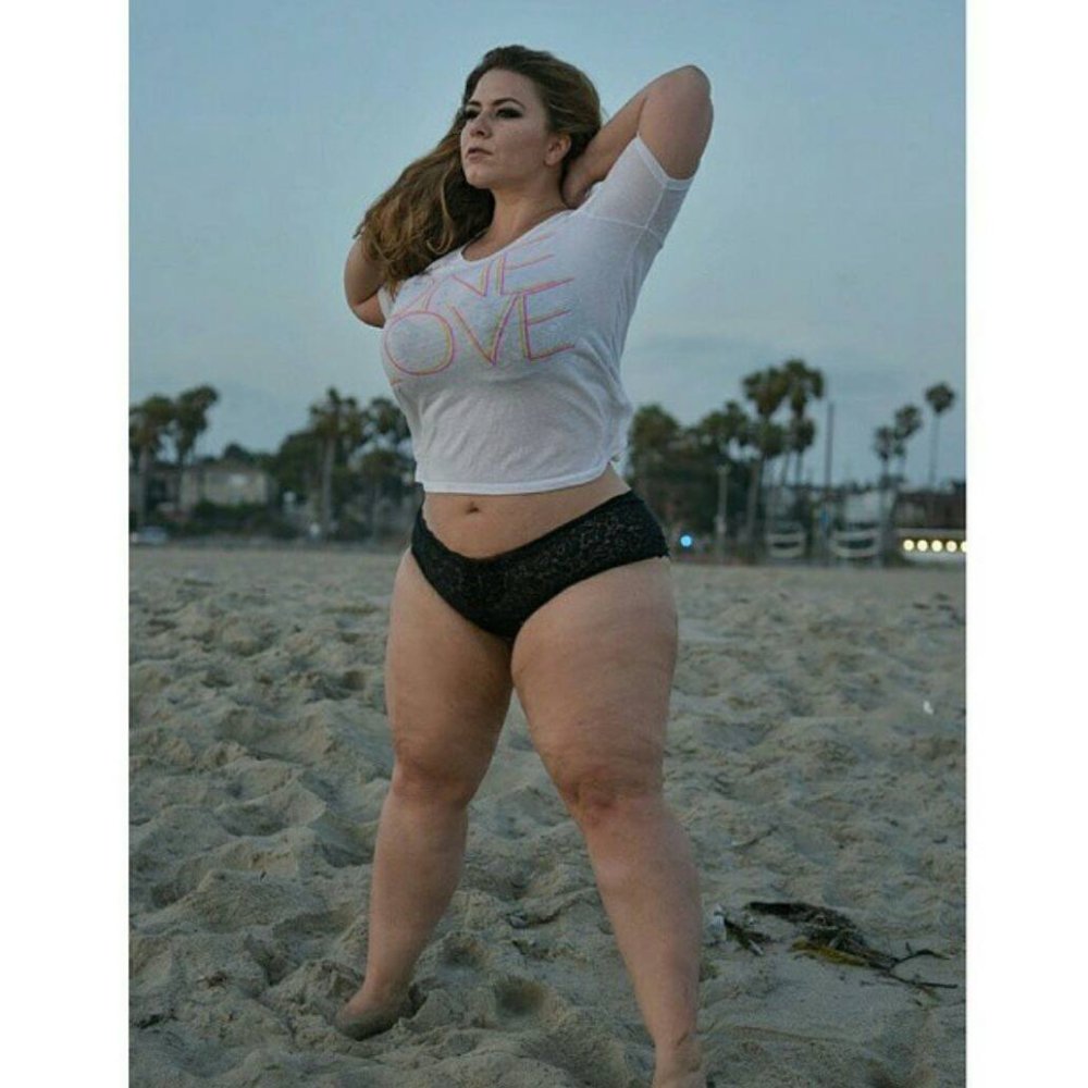 London Andrews model in a swimsuit