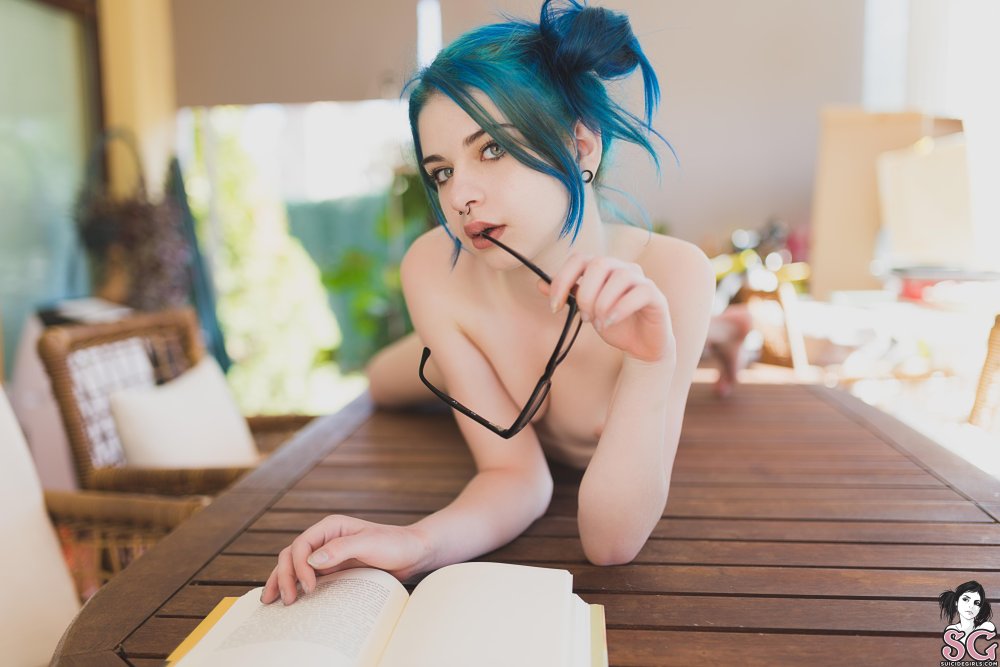 Ivory model with Suicidegirlsnow nude