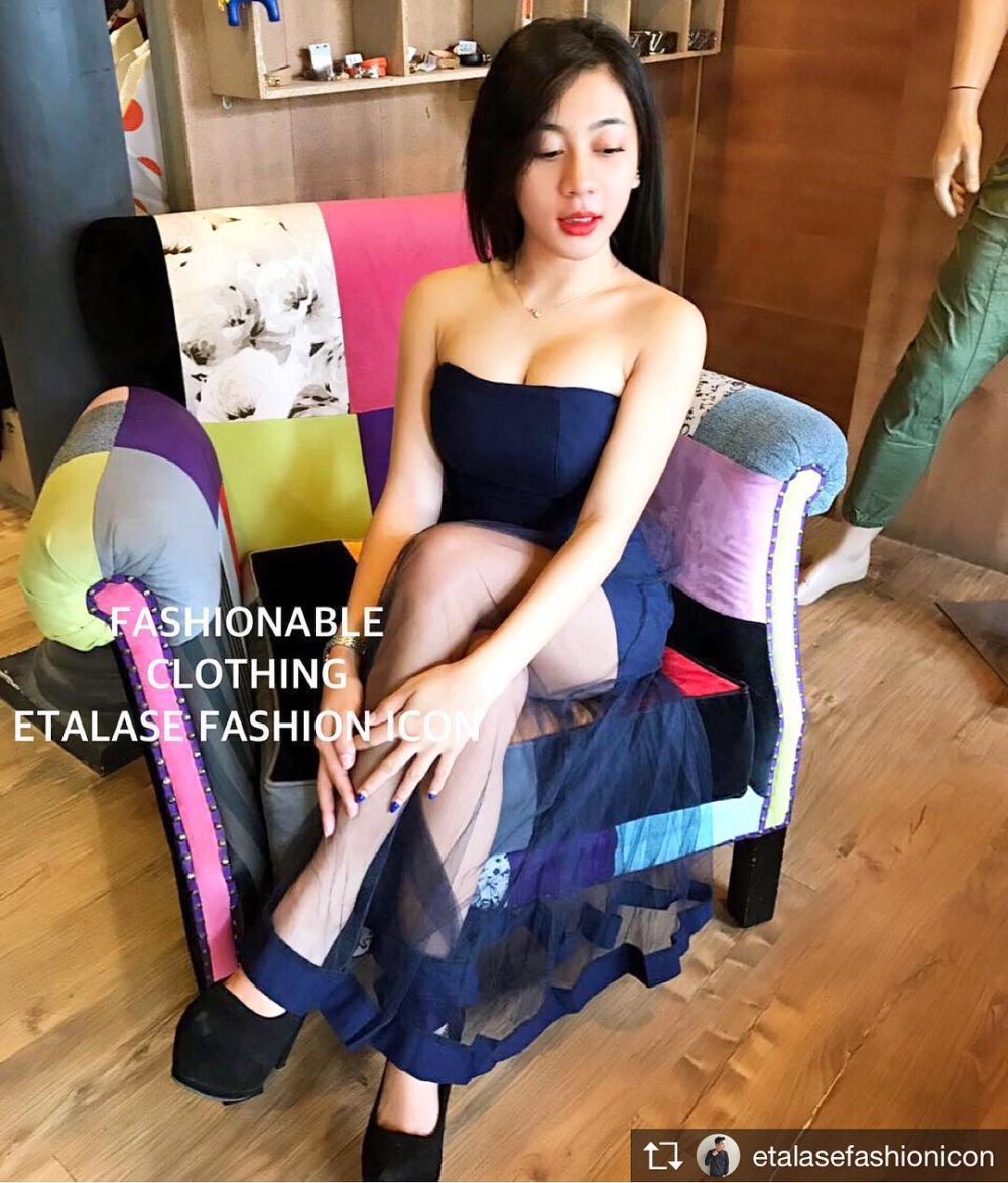 Yohanna Lulu Siregar Tlanjang