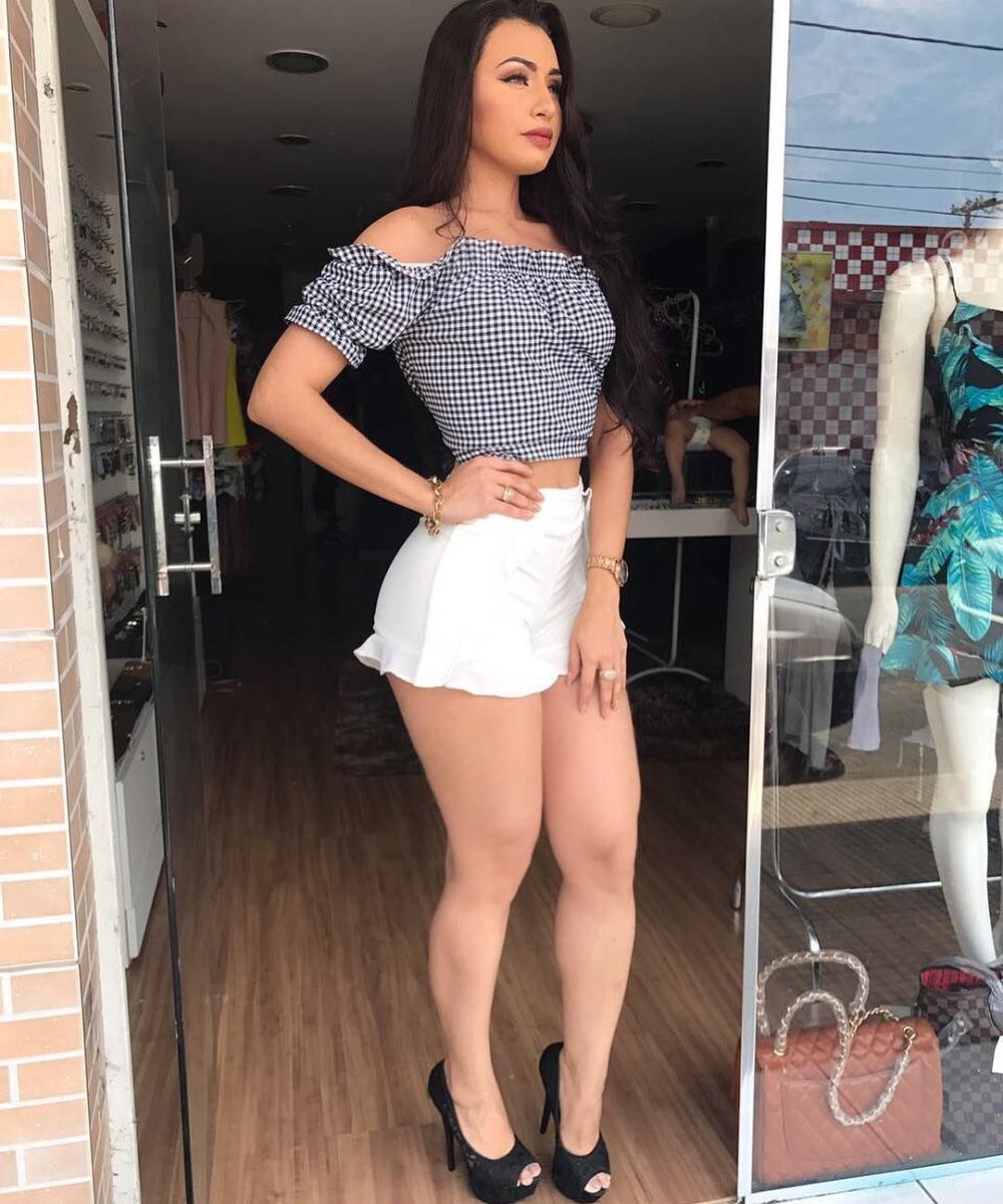 Bella Araujo New