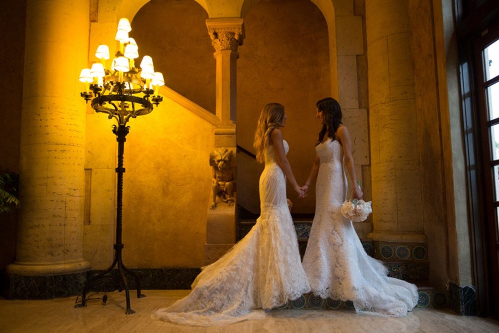 Lezbo in wedding dresses