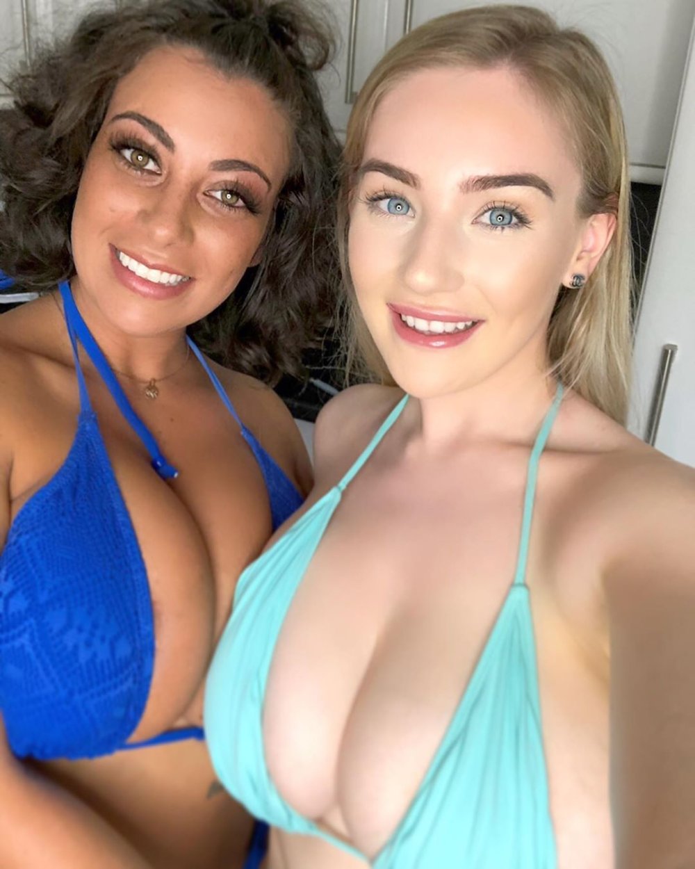 Beth Lily Hot