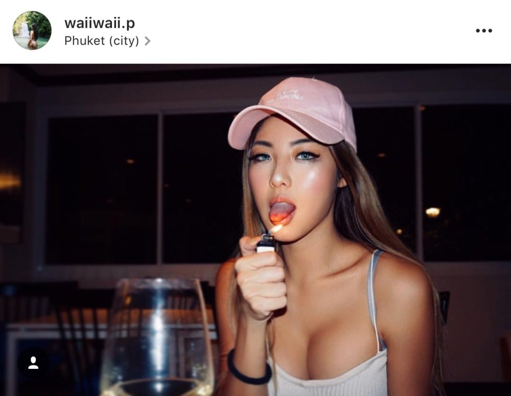 Waiis