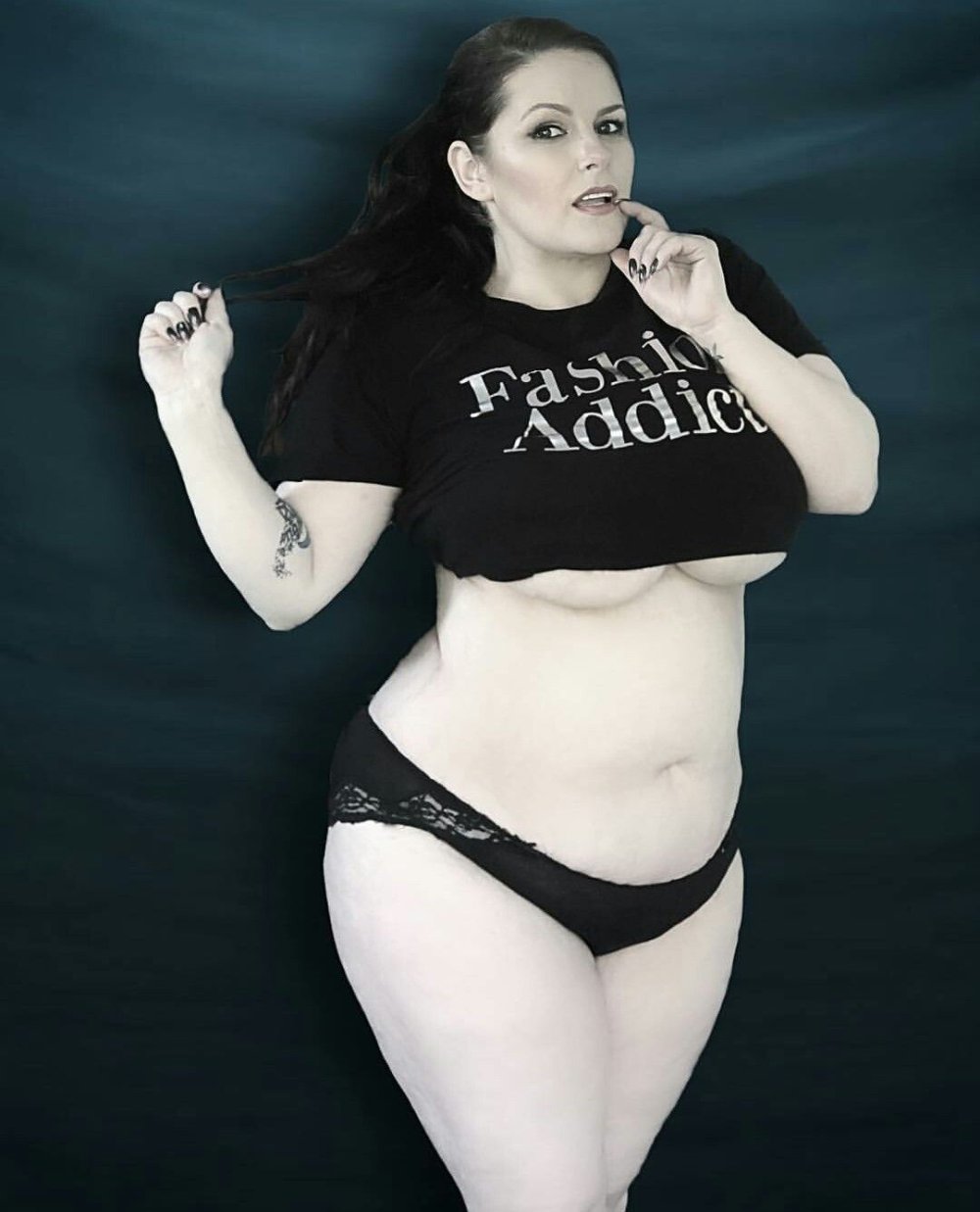 Curvage Queen