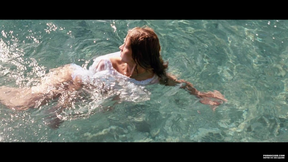 House of the Sun film Svetlana Ivanova in shorts