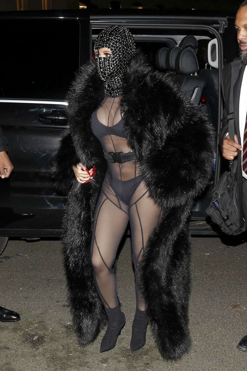 Drain of naked chest Cardi B