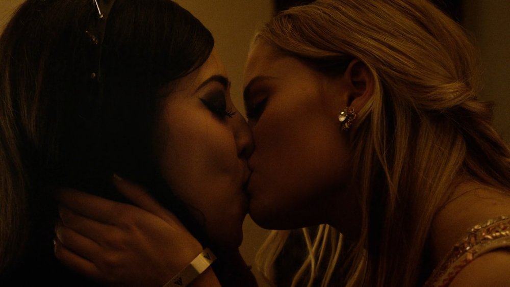 Lesbian Kiss Episode series