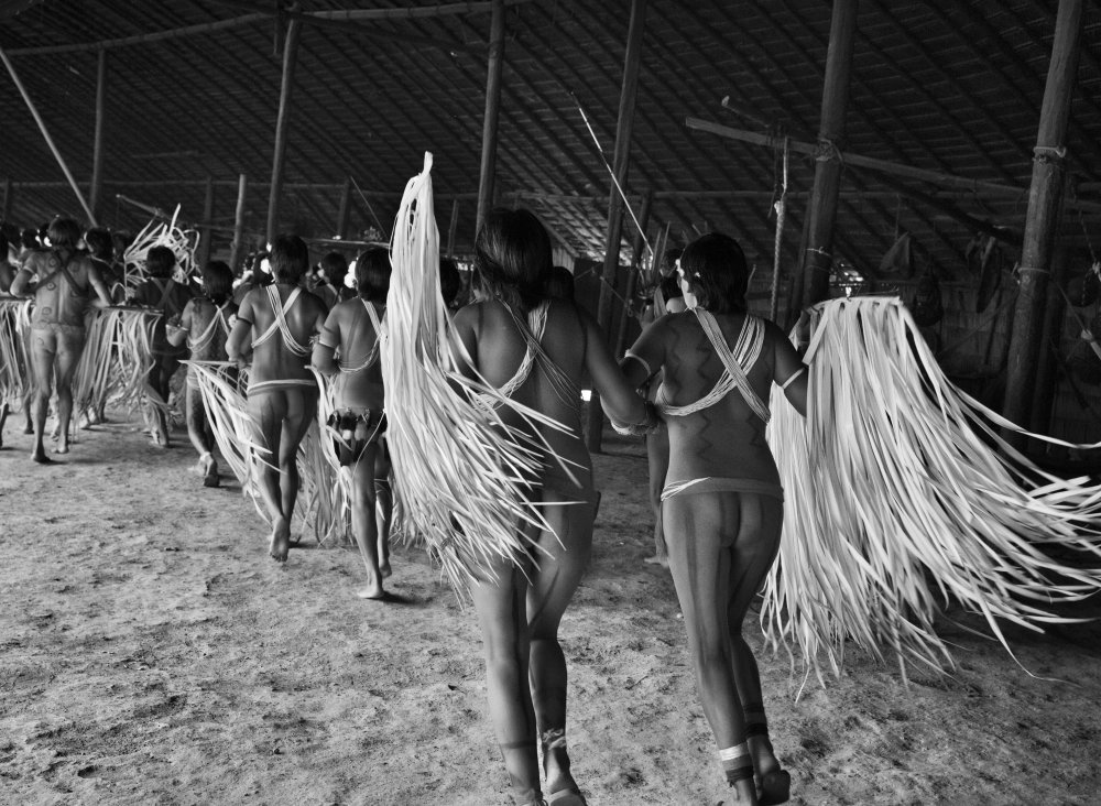 Little Naturism - Indians from the Xingu River (Brazil)