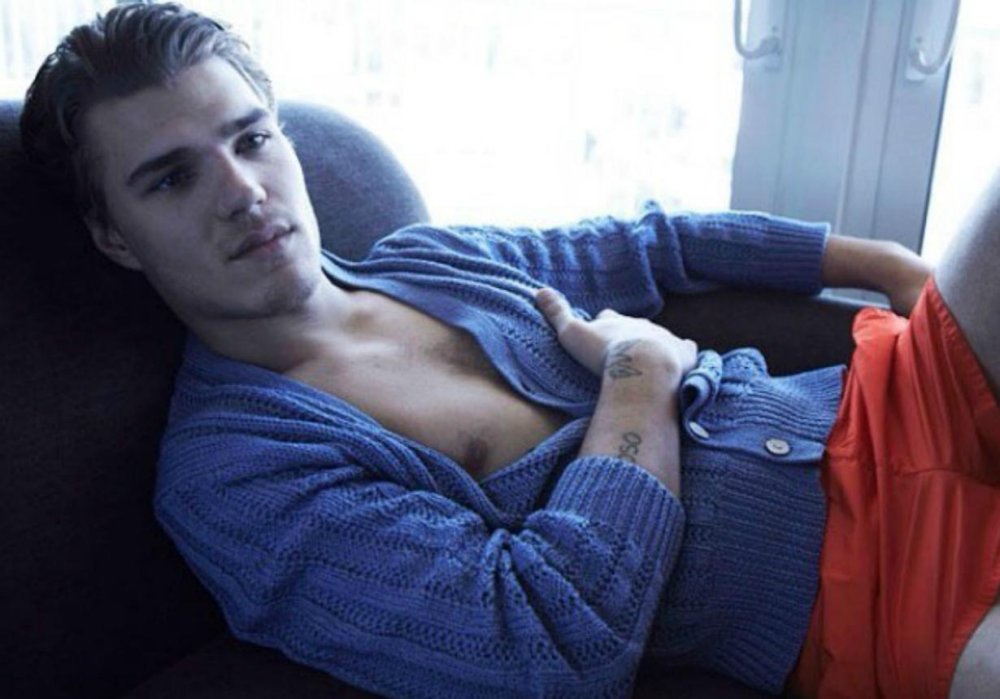 Chris Pine Naked King