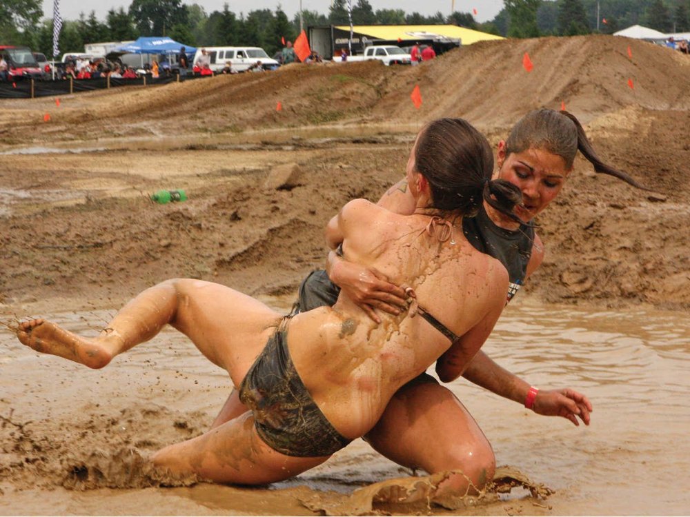 Dirty Wrestling Pit "14:25"