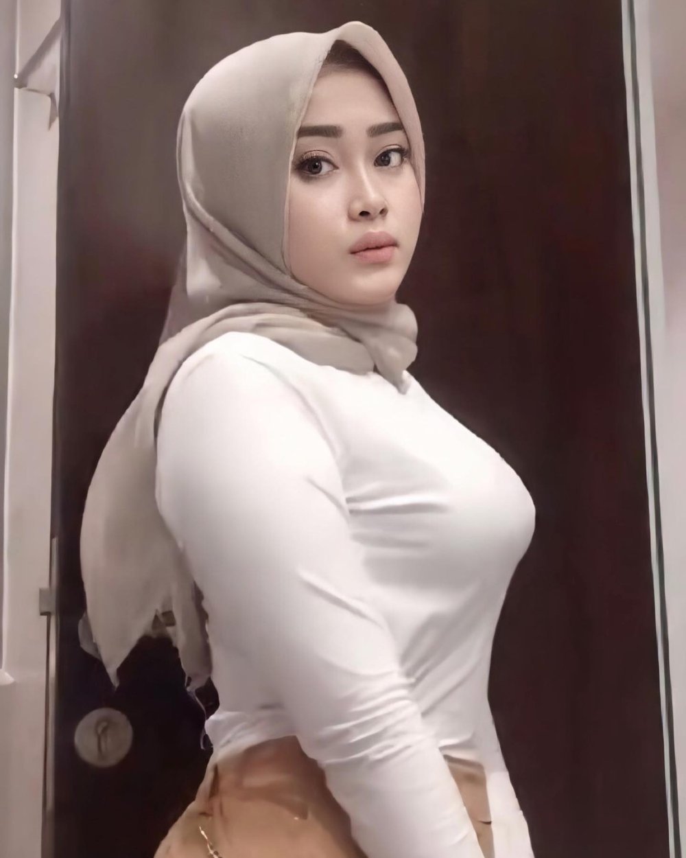 ABG JilBoobs SMA