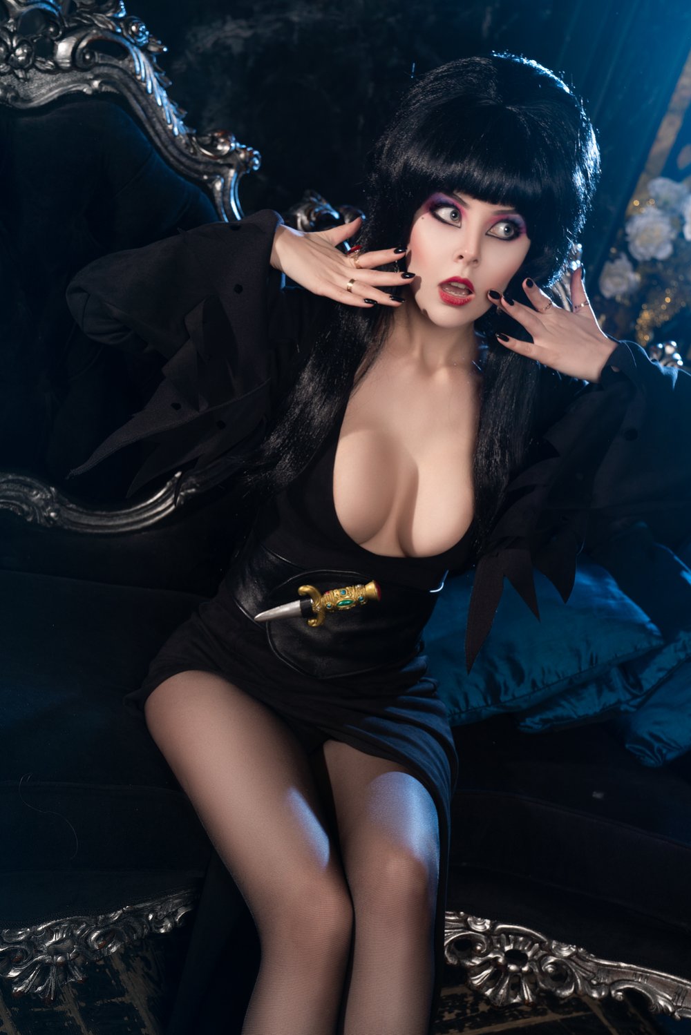 Elvira Lord of Cosplay Darkness