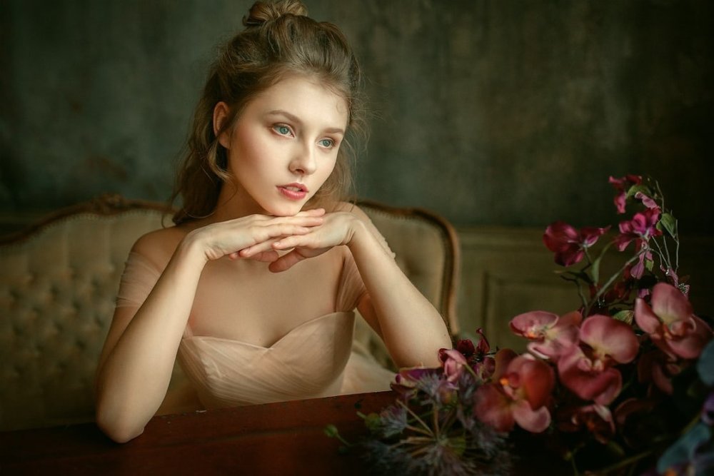 Alisa Tarasenko dress