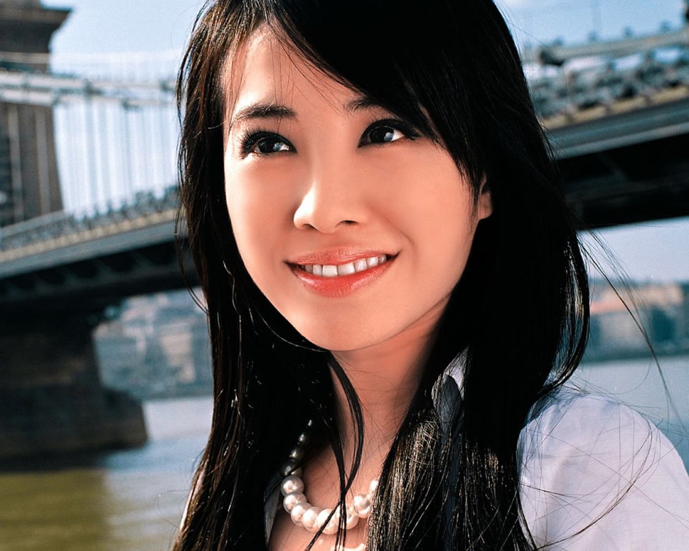 Jolin Tsai singer