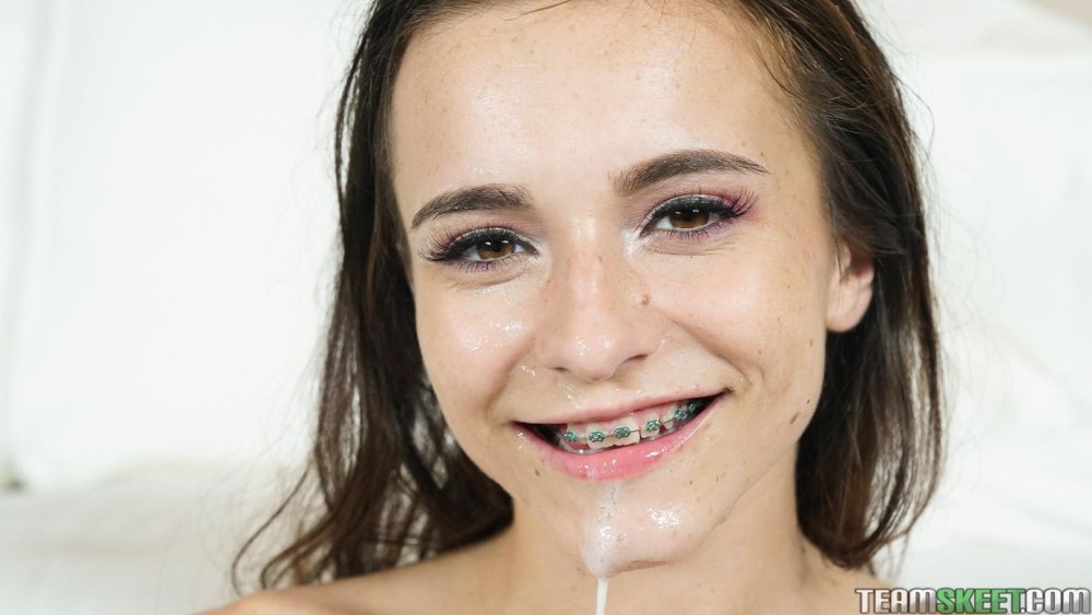 Girl 18 years old Tongues Out Tits