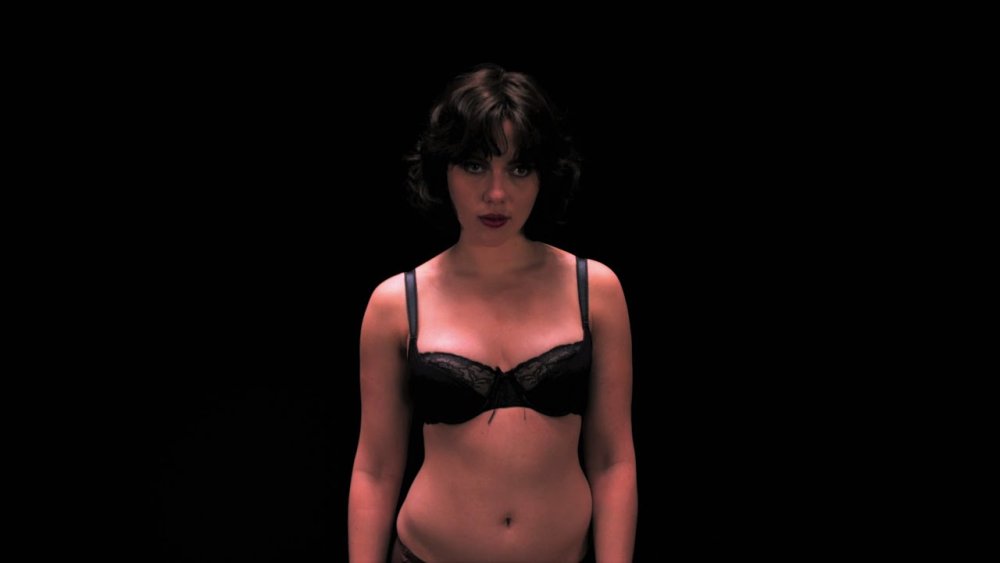Scarlett Johansson reduced the bust