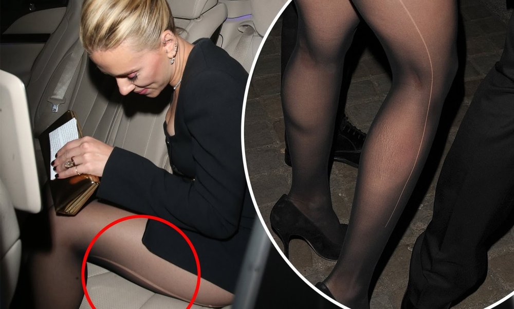 Scarlett Johansson in tights