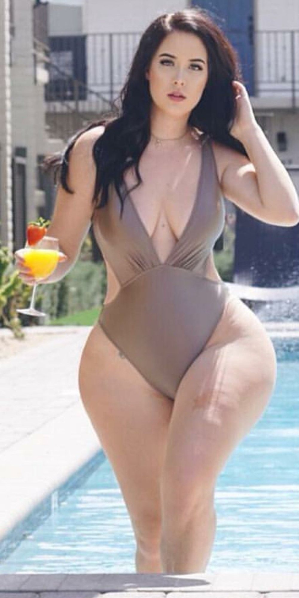 Holly Luyah Big Ac