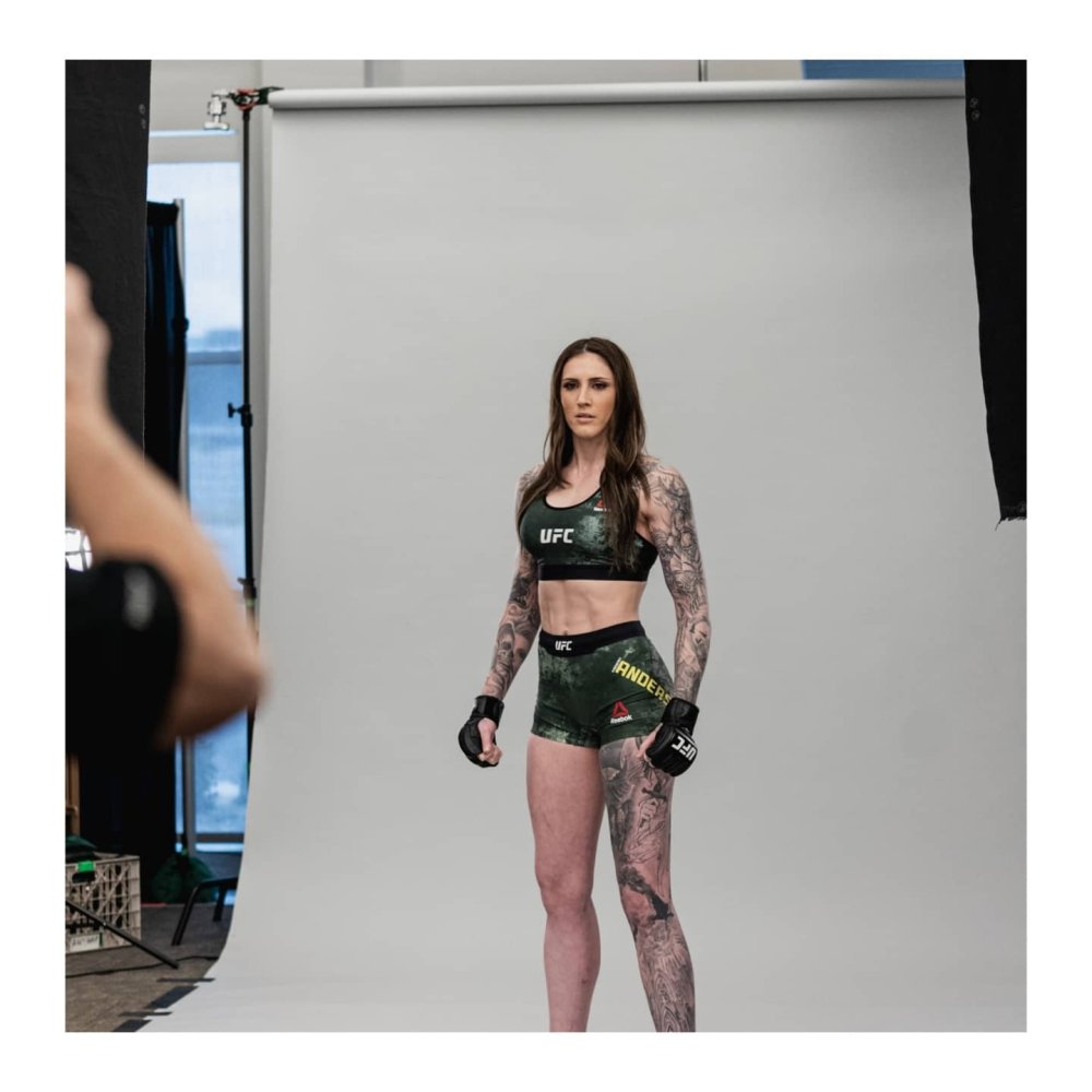 Hots N Heavy DPS Proxy Behind the Scenes Megan