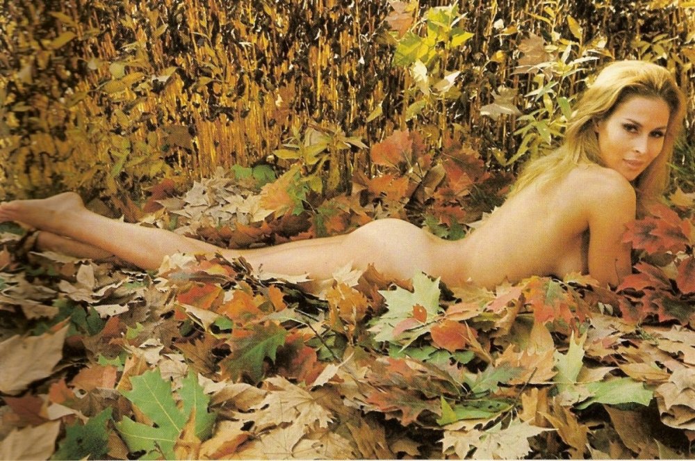 Olga Kobzar naked on a chair
