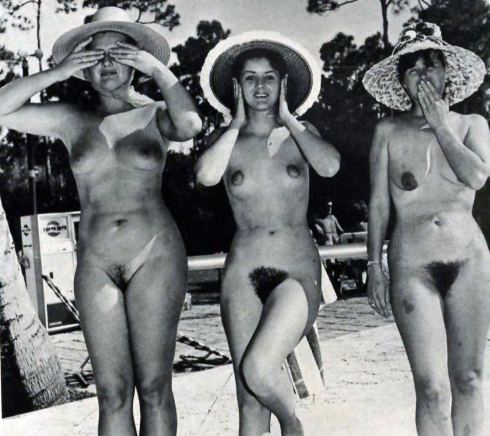 Naked women retro nudist