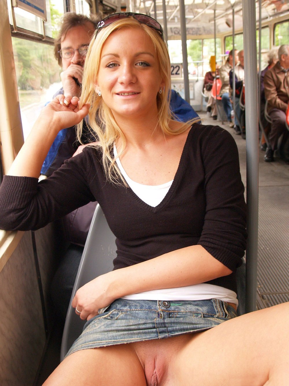 Girls in skirts without panties
