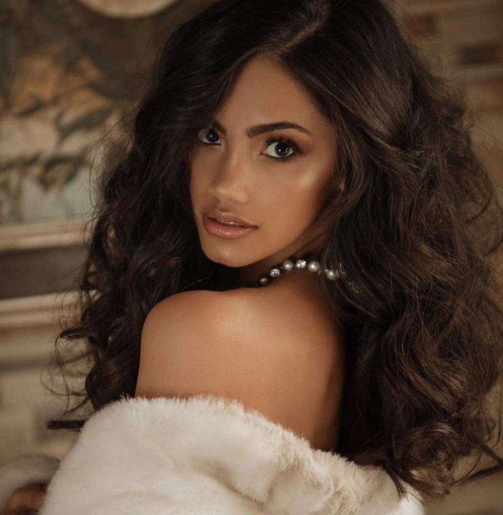 Briana Noel Flores Playboy