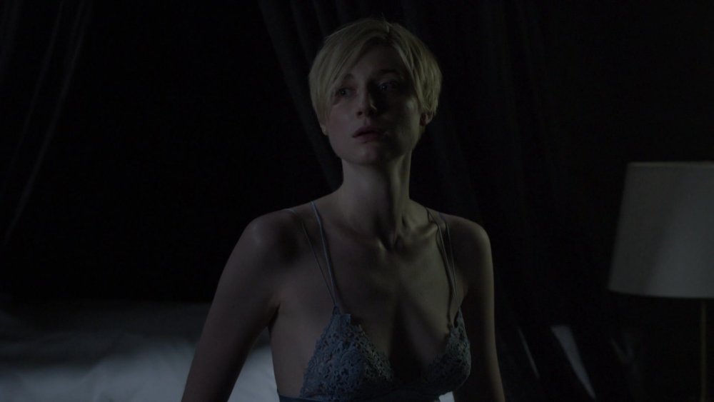 Lisa Vasilenko drain in thongs