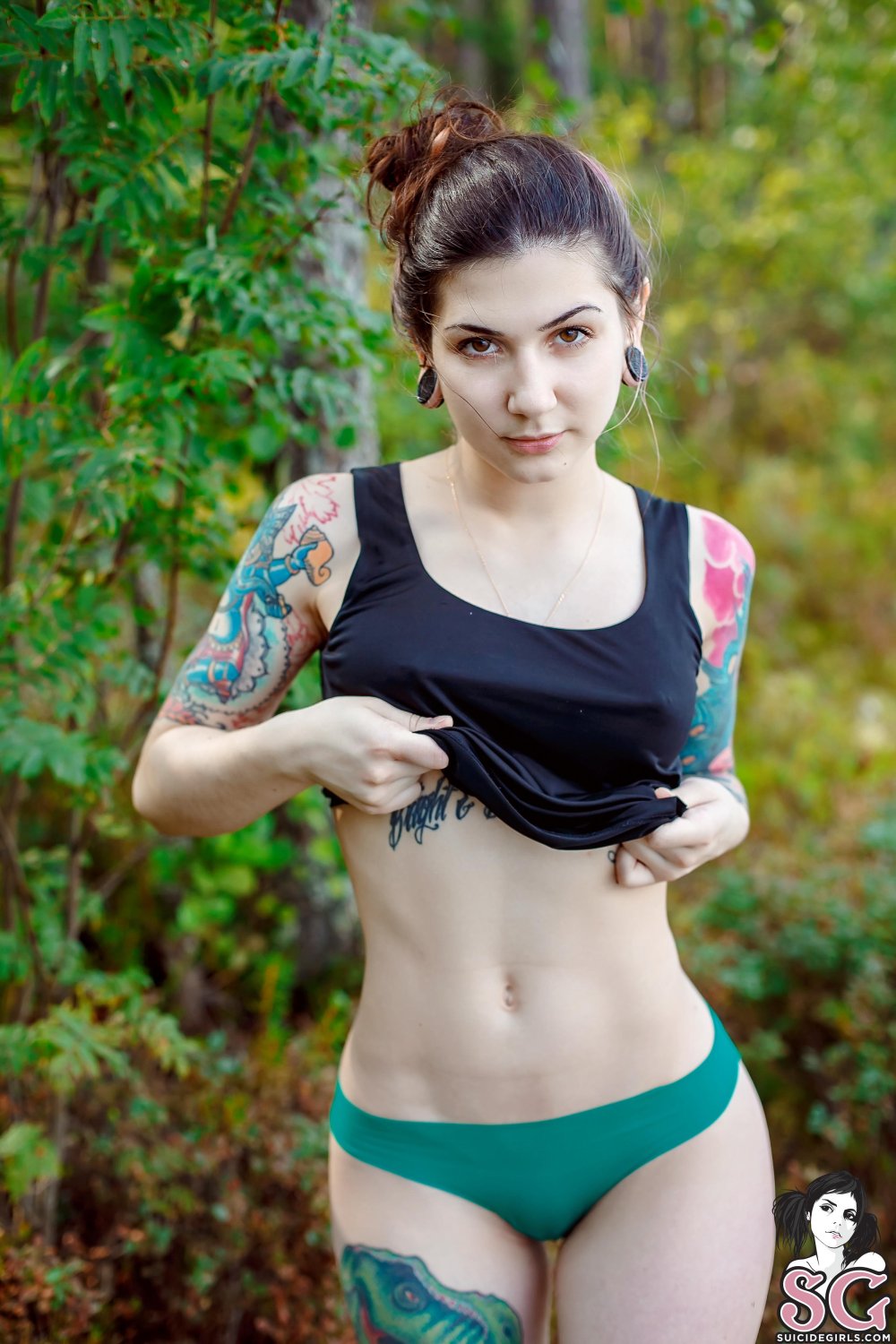 Lure from Suicidegirls