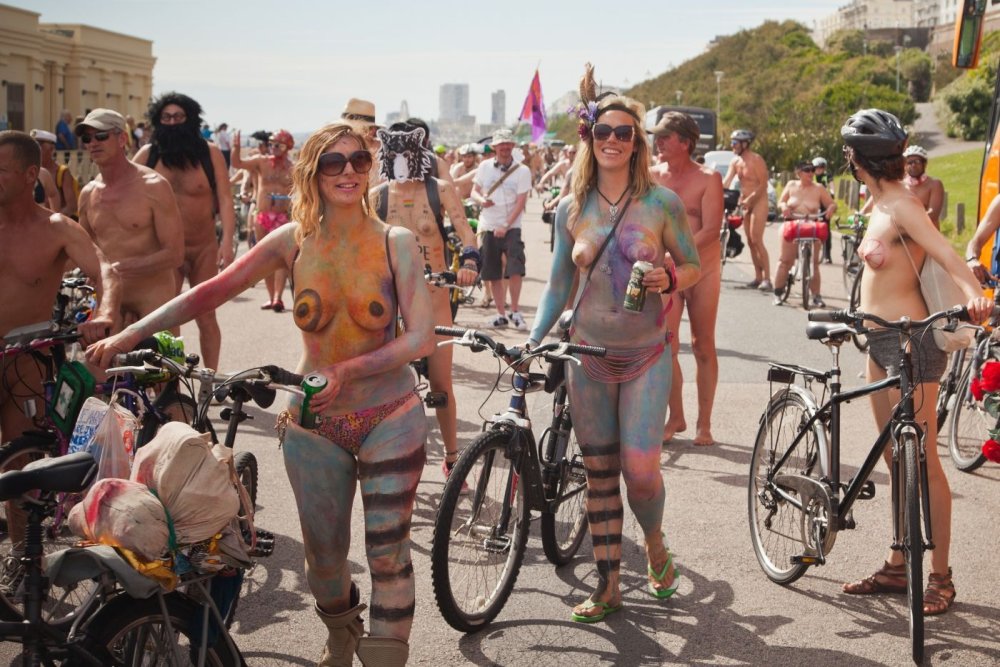 Naked bike races Big boobs
