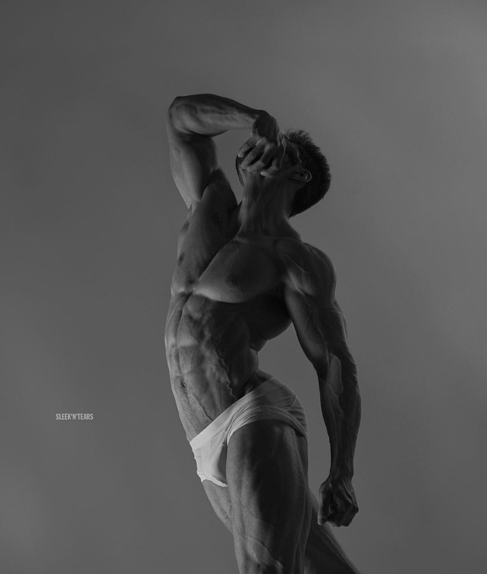 Muscular guy controls an orgasm